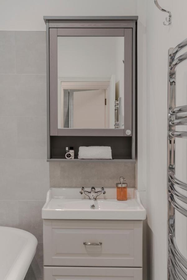 Lux And Spacious 4 Bedroom Apt Camden ลอนดอน ภายนอก รูปภาพ